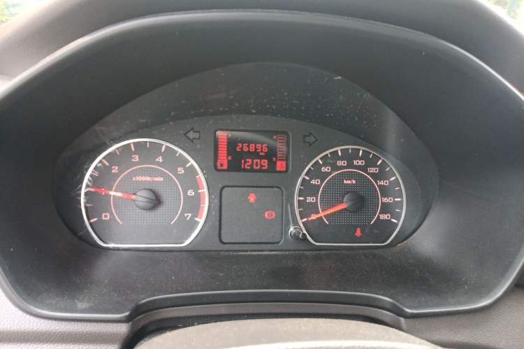 Used Wuling Hongguang V 2022 1.5L Jingqu Edition Electric-Assist LAR Instrument Cluster