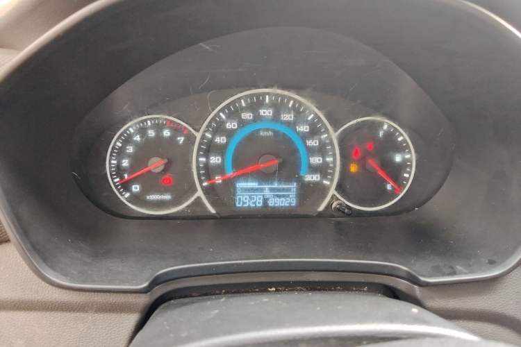 Used Wuling Hongguang V 2022 1.5L Enjoy Edition Hydraulic Power Steering LAR Instrument Cluster