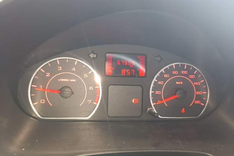Used Wuling Hongguang V 2022 1.5L Jingqu Version Hydraulic Power Steering LAR Instrument Cluster