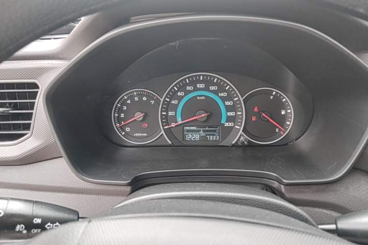 Used Wuling Hongguang V 2022 1.5L Enjoy Edition Electric-Powered LAR Instrument Cluster