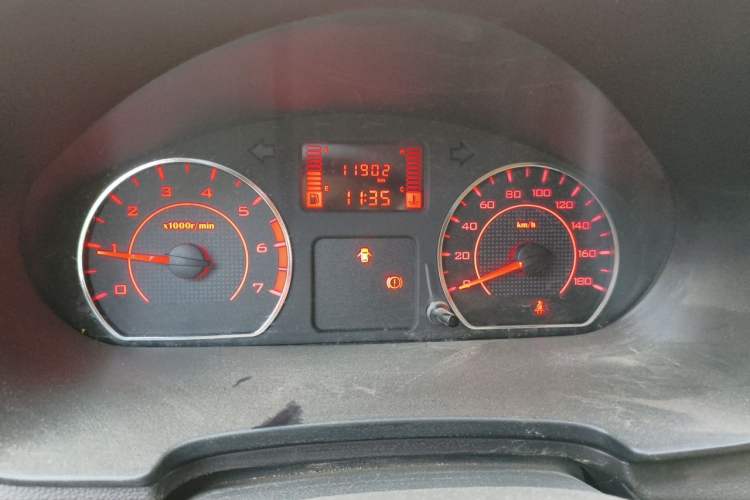 Used Wuling Hongguang V 2022 1.5L Jingqu Version Hydraulic Power Steering LAR Instrument Cluster