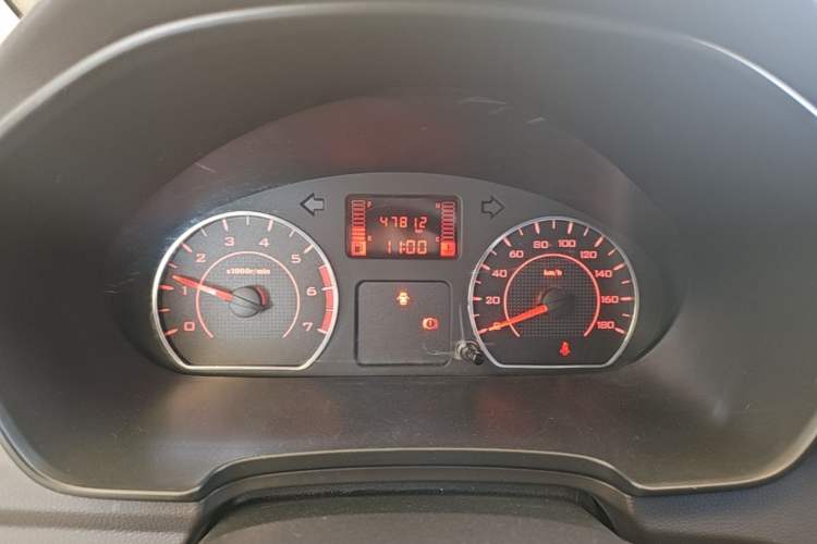 Used Wuling Hongguang V 2022 1.5L Jingqu Edition Electric-Assist LAR Instrument Cluster