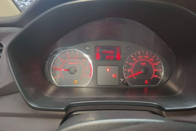 Used Wuling Hongguang V 2022 1.5L Jingqu Version Hydraulic Power Steering LAR Instrument Cluster