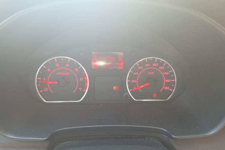 Used Wuling Hongguang V 2022 1.5L Jingqu Version Hydraulic Power Steering LAR Instrument Cluster