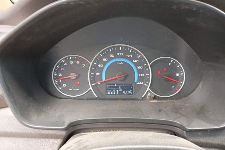 Used Wuling Hongguang V 2022 1.5L Jingqu Edition Electric-Assist LAR Instrument Cluster