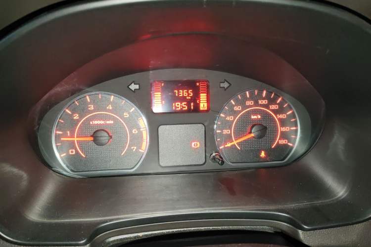 Used Wuling Hongguang V 2022 1.5L Jingqu Version Hydraulic Power Steering LAR Instrument Cluster
