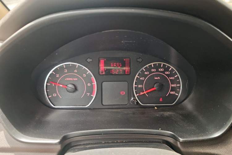 Used Wuling Hongguang V 2022 1.5L Jingqu Edition Electric-Assist LAR Instrument Cluster