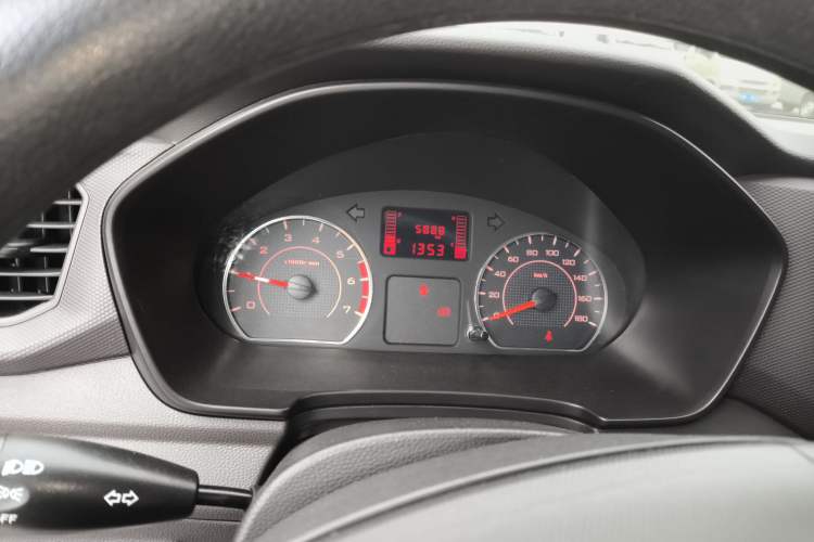 Used Wuling Hongguang V 2022 1.5L Jingqu Edition Electric-Assist LAR Instrument Cluster