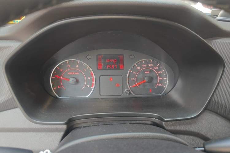 Used Wuling Hongguang V 2022 1.5L Jingqu Edition Electric-Assist LAR Instrument Cluster
