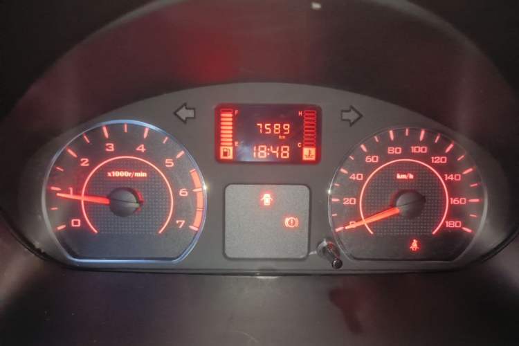 Used Wuling Hongguang V 2022 1.5L Jingqu Version Hydraulic Power Steering LAR Instrument Cluster