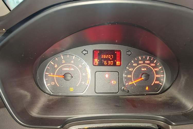 Used Wuling Hongguang V 2022 1.5L Jingqu Version Hydraulic Power Steering LAR Instrument Cluster