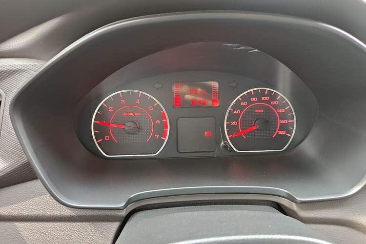 Used Wuling Hongguang V 2022 1.5L Jingqu Edition Electric-Assist LAR Instrument Cluster