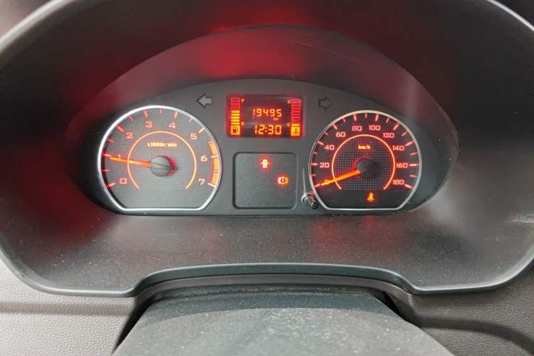 Used Wuling Hongguang V 2022 1.5L Jingqu Edition Electric-Assist LAR Instrument Cluster