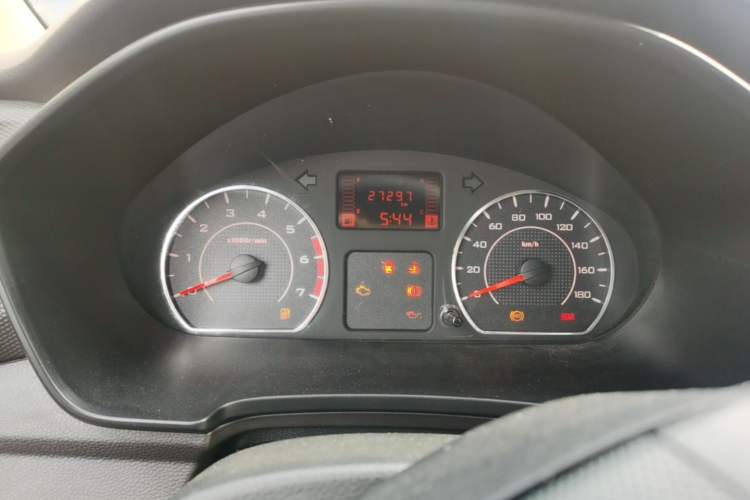 Used Wuling Hongguang V 2022 1.5L Jingqu Version Hydraulic Power Steering LAR Instrument Cluster