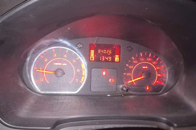 Used Wuling Hongguang V 2022 1.5L Jingqu Version Hydraulic Power Steering LAR Instrument Cluster
