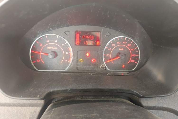 Used Wuling Hongguang V 2022 1.5L Jingqu Version Hydraulic Power Steering LAR Instrument Cluster