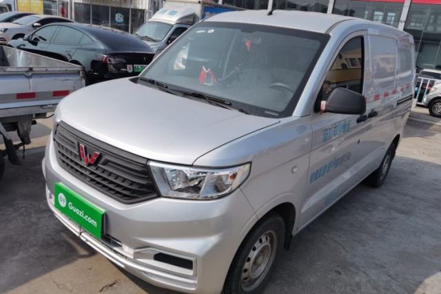 Used Wuling Hongguang V 2022 1.5L Jingqu Edition Enclosed-Window Vehicle with Electric Power Steering LAR