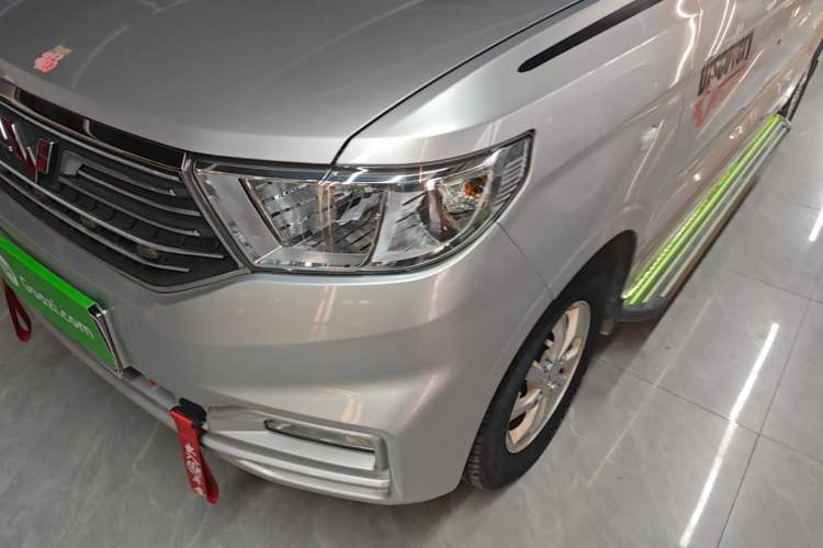Used Wuling Hongguang V 2022 1.5L Enjoy Edition Hydraulic Power Steering LAR Left Front Headlight