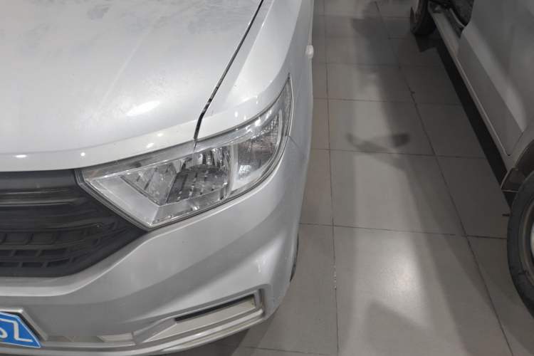 Used Wuling Hongguang V 2022 1.5L Jingqu Version Hydraulic Power Steering LAR Left Front Headlight