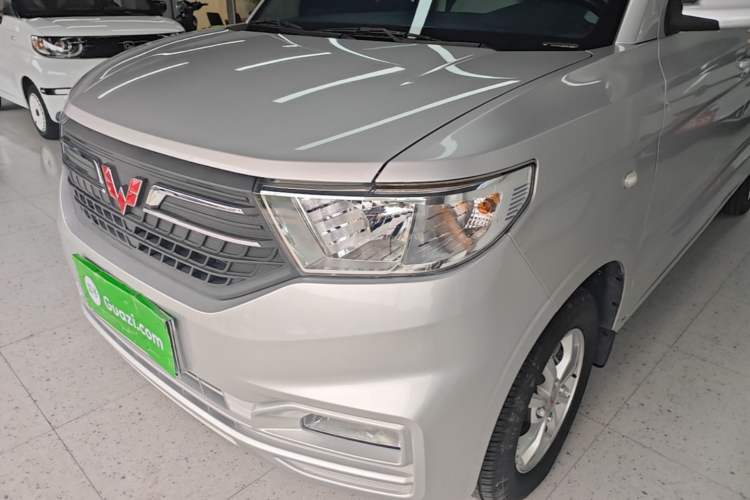 Used Wuling Hongguang V 2022 1.5L Enjoy Edition Electric-Powered LAR Left Front Headlight