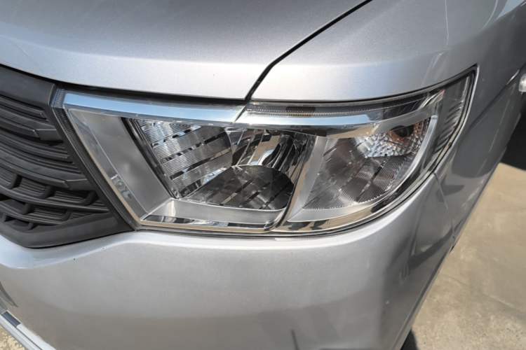 Used Wuling Hongguang V 2022 1.5L Jingqu Version Hydraulic Power Steering LAR Left Front Headlight