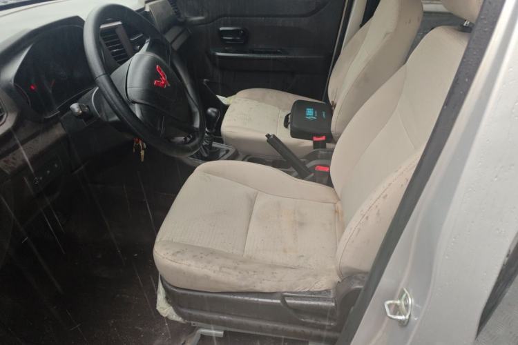 Used Wuling Hongguang V 2022 1.5L Jingqu Version Hydraulic Power Steering LAR Left Front Seat