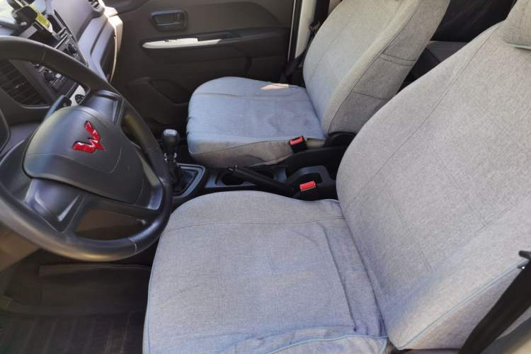 Used Wuling Hongguang V 2022 1.5L Jingqu Edition Electric-Assist LAR Left Front Seat