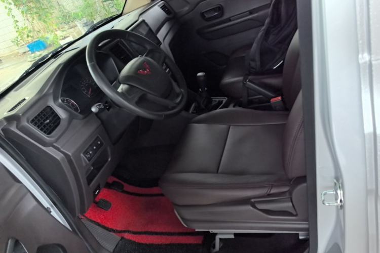 Used Wuling Hongguang V 2022 1.5L Jingqu Edition Electric-Assist LAR Left Front Seat