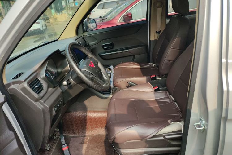 Used Wuling Hongguang V 2022 1.5L Enjoy Edition Electric-Powered LAR Left Front Seat
