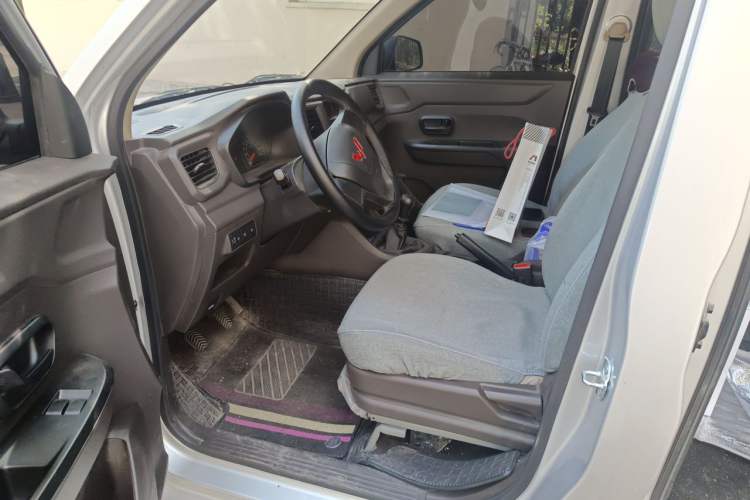 Used Wuling Hongguang V 2022 1.5L Jingqu Edition Electric-Assist LAR Left Front Seat