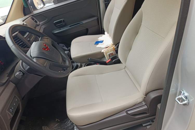 Used Wuling Hongguang V 2022 1.5L Jingqu Edition Electric-Assist LAR Left Front Seat