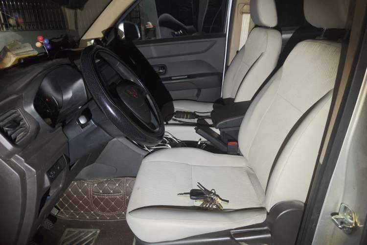 Used Wuling Hongguang V 2022 1.5L Enjoy Edition Electric-Powered LAR Left Front Seat