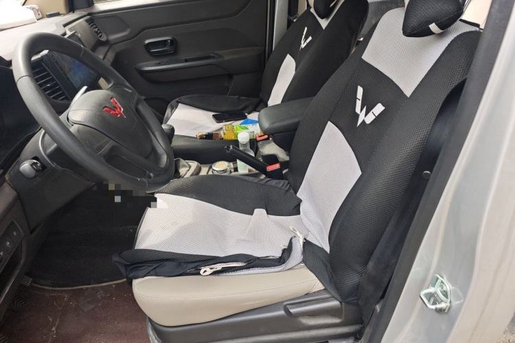 Used Wuling Hongguang V 2022 1.5L Jingqu Edition Electric-Assist LAR Left Front Seat