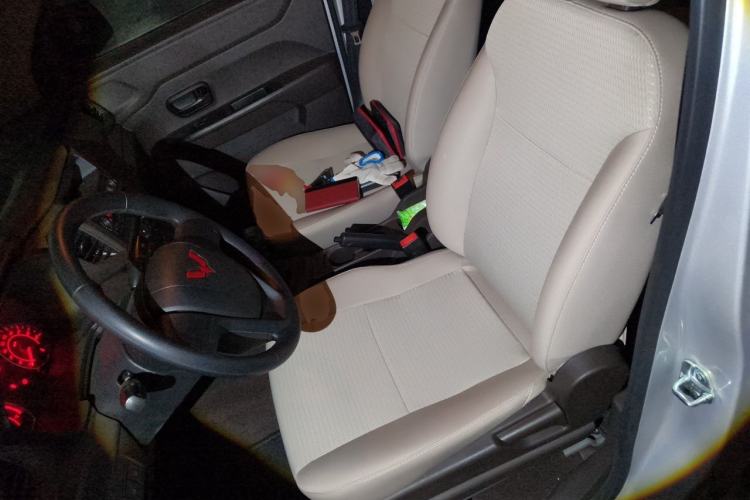 Used Wuling Hongguang V 2022 1.5L Jingqu Version Hydraulic Power Steering LAR Left Front Seat