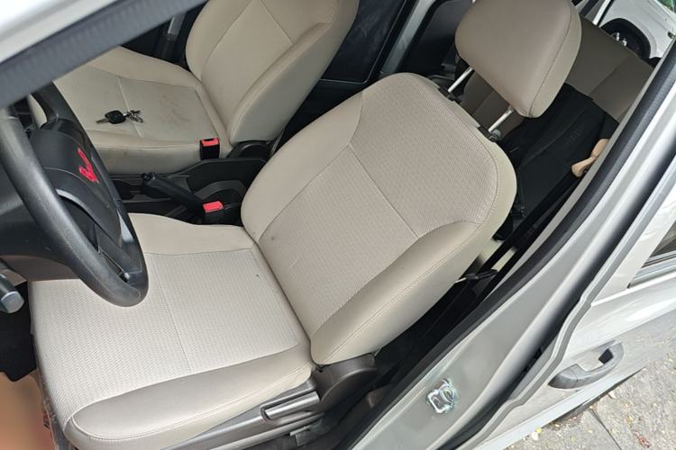 Used Wuling Hongguang V 2022 1.5L Jingqu Edition Electric-Assist LAR Left Front Seat