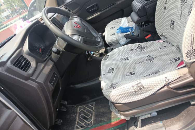 Used Wuling Hongguang V 2022 1.5L Jingqu Edition Electric-Assist LAR Left Front Seat