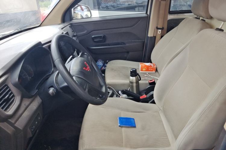 Used Wuling Hongguang V 2022 1.5L Enjoy Edition Hydraulic Power Steering LAR Left Front Seat