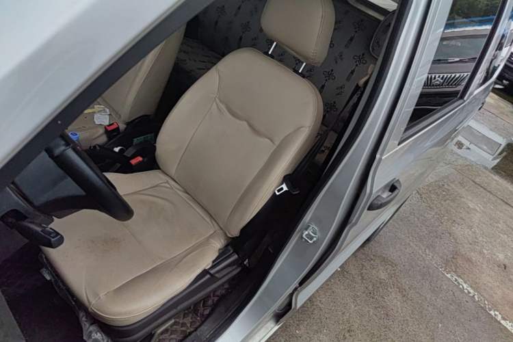 Used Wuling Hongguang V 2022 1.5L Jingqu Edition Electric-Assist LAR Left Front Seat