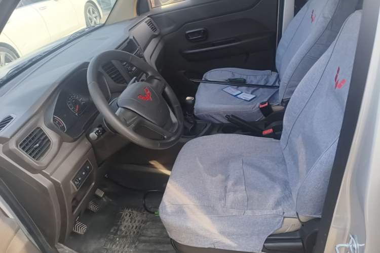 Used Wuling Hongguang V 2022 1.5L Jingqu Edition Electric-Assist LAR Left Front Seat