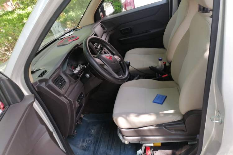 Used Wuling Hongguang V 2022 1.5L Jingqu Version Hydraulic Power Steering LAR Left Front Seat