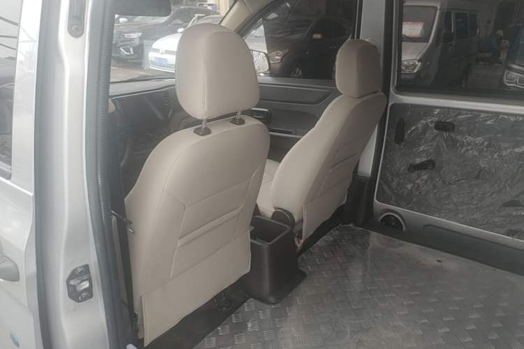 Used Wuling Hongguang V 2022 1.5L Jingqu Edition Electric-Assist LAR Left Front Seat