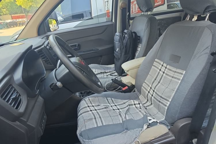 Used Wuling Hongguang V 2022 1.5L Jingqu Version Hydraulic Power Steering LAR Left Front Seat