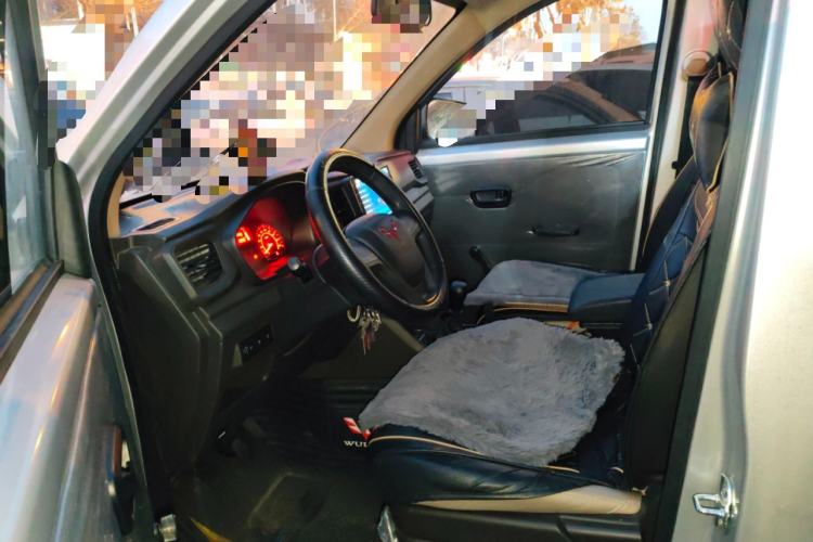 Used Wuling Hongguang V 2022 1.5L Jingqu Version Hydraulic Power Steering LAR Left Front Seat