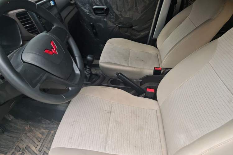 Used Wuling Hongguang V 2022 1.5L Jingqu Edition Electric-Assist LAR Left Front Seat