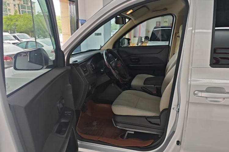 Used Wuling Hongguang V 2022 1.5L Enjoy Edition Electric-Powered LAR Left Front Seat