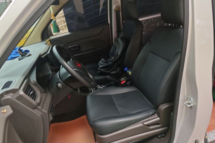 Used Wuling Hongguang V 2022 1.5L Jingqu Version Hydraulic Power Steering LAR Left Front Seat