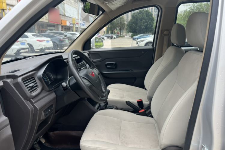 Used Wuling Hongguang V 2022 1.5L Enjoy Edition Electric-Powered LAR Left Front Seat