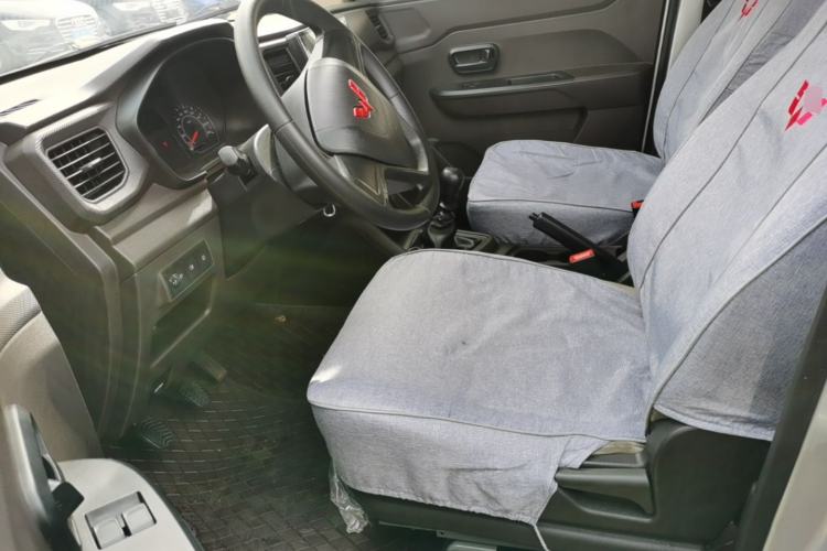 Used Wuling Hongguang V 2022 1.5L Jingqu Version Hydraulic Power Steering LAR Left Front Seat