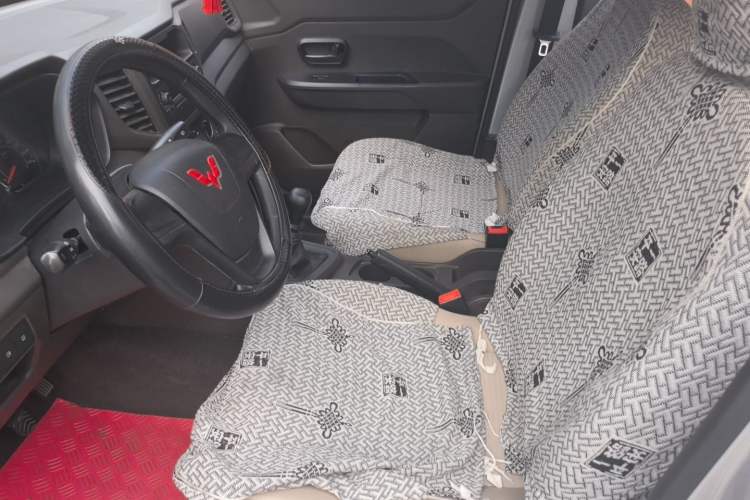 Used Wuling Hongguang V 2022 1.5L Jingqu Edition Electric-Assist LAR Left Front Seat