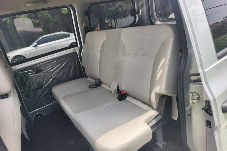 Used Wuling Hongguang V 2022 1.5L Jingqu Edition Electric-Assist LAR Left Rear Seat